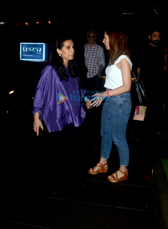 anil kapoor snapped with family at yauatcha in bkc 2