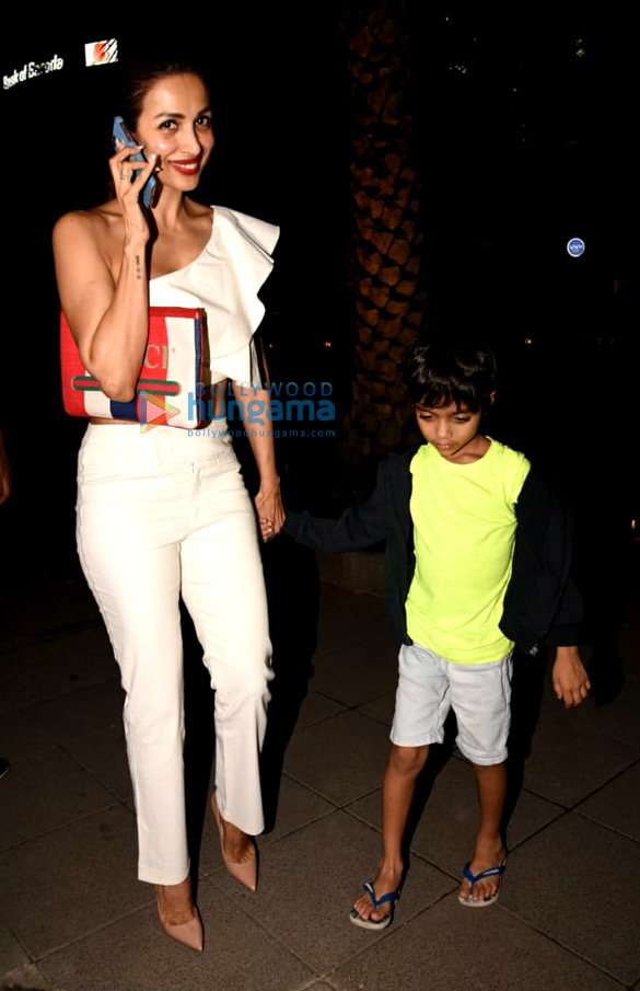 arbaaz khan snapped with family at yauatcha in bkc 2