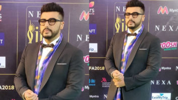 IIFA Awards 2018: Arjun Kapoor suits up, adds a scarf and nerdy frames – looks dapper AF!