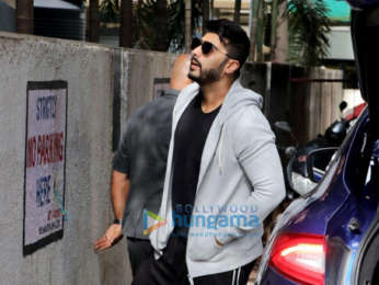 Arjun Kapoor spotted at Octopus dance class rehearsing IIFA