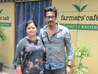 Bharti Singh, Haarsh Limbachiyaa spotted outside a cafe in Bandra