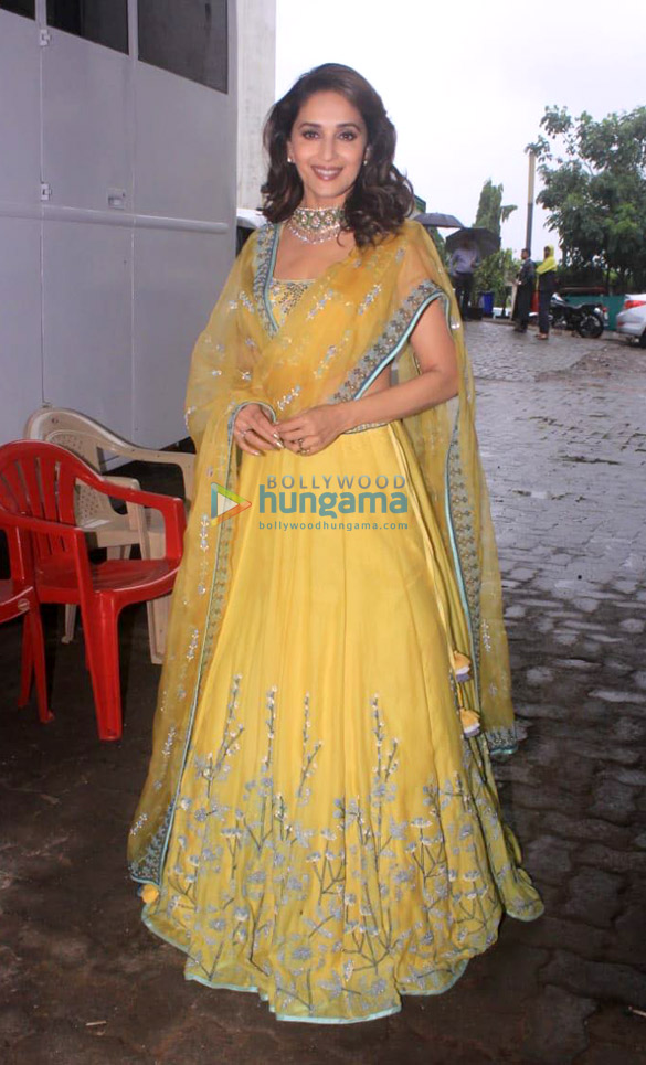 cast of nawabzade raghav juyal dharmesh yelande and punit pathak snapped shooting with madhuri dixit on the sets of dance deewane 4