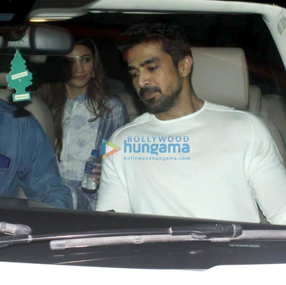 daisy shah and saqib saleem snapped at the airport 1