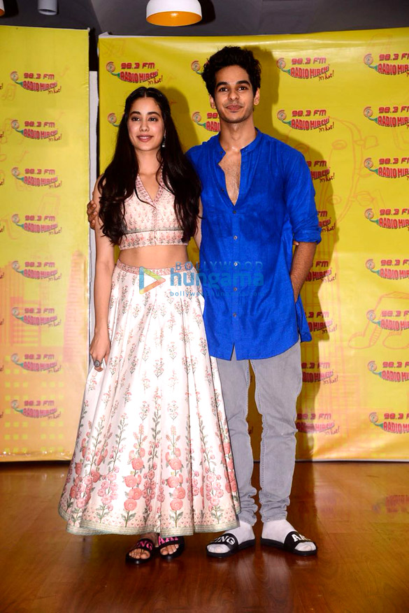 dhadak duo ishaan khatter and janhvi kapoor launch zingaat song 4