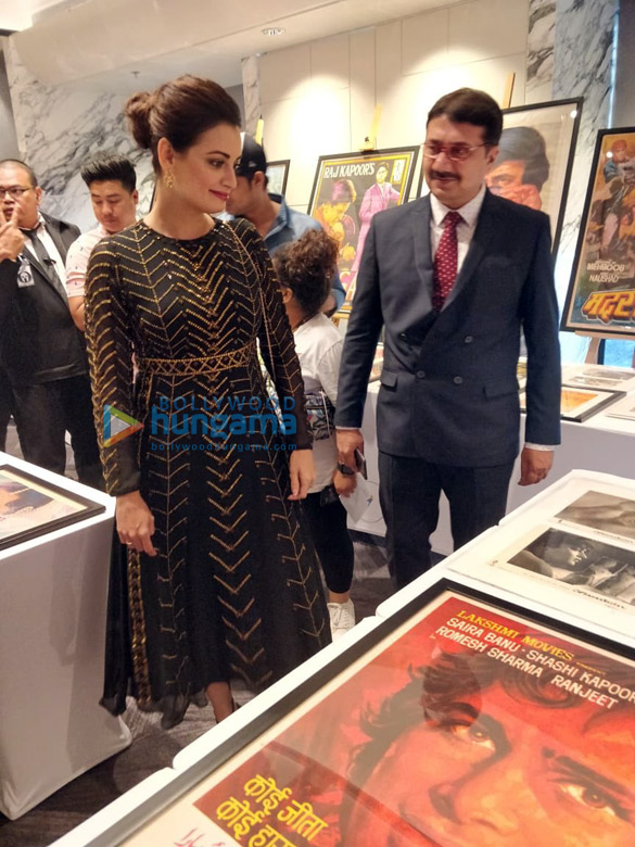 Dia Mirza Anil Kapoor And Others Snapped At Osians Cinematic Heritage Auction At Iifa 2018 1