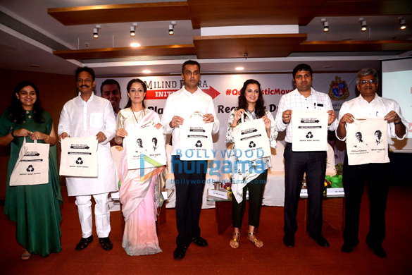 Dia Mirza and Rouble Nagi attend Milind Deora’s anti-plastic event Dia Mirza and Rouble Nagi attend Milind Deora’s anti-plastic event