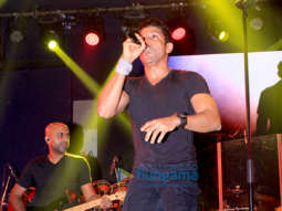Farhan Akhtar snapped during the live concert ‘Love For Life Begans With Music’