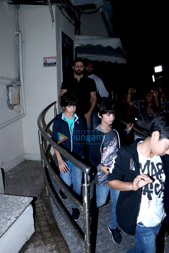 hrithik roshan disha patani tiger shroff and others snapped at pvr juhu 4
