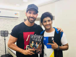 Hrithik Roshan receives this UNIQUE GIFT from a fan!