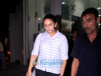 Huma Qureshi spotted at Siddhrth Roy Kapoor's office in Khar