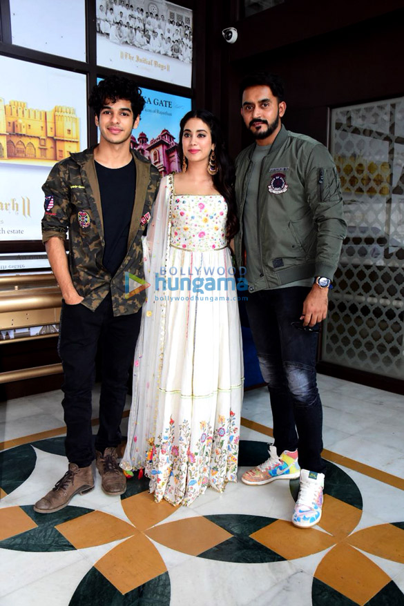 Janhvi Kapoor and Ishaan Khatter snapped promoting their film Dhadak in Jaipur Janhvi Kapoor and Ishaan Khatter snapped promoting their film Dhadak in Jaipur