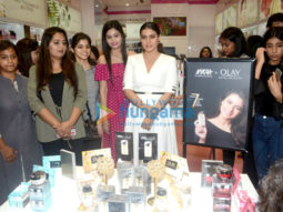 Kajol graces the launch of the Health & Glow store at Phoenix Market City, Kurla