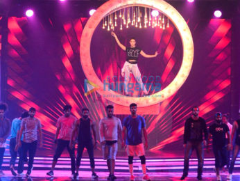 Kareena Kapoor Khan, Madhuri Dixit, and Jacquline Fernandez snapped at dance rehearsal for Femina Miss India