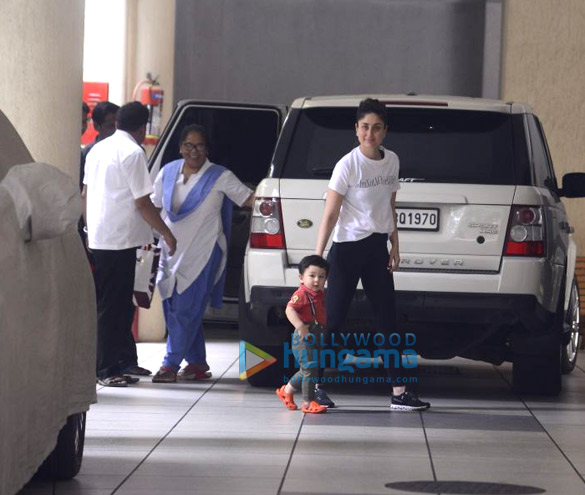kareena kapoor khan and taimur ali khan spotted at his grandmothers house 1 2