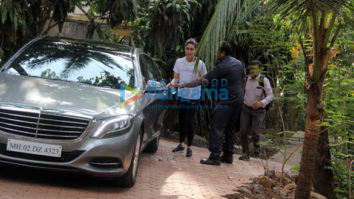Kareena Kapoor Khan spotted at a dance class in Bandra