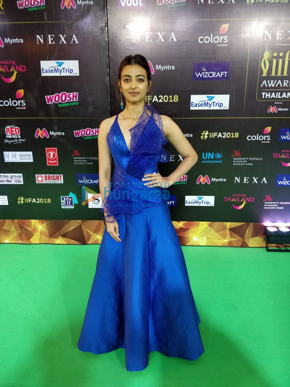 kartik aaryan zaira wasim bobby deol and others grace the iifa awards 20180 1
