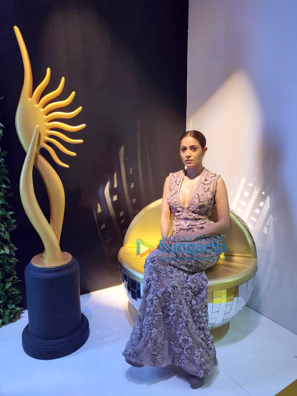 kartik aaryan zaira wasim bobby deol and others grace the iifa awards 201855 4