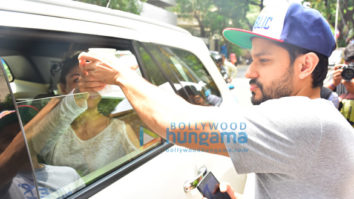 Kunal Khemu and Soha Ali Khan snapped outside Smoke House Deli