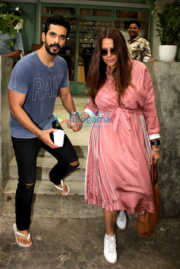 neha dhupia snapped with hubby angad bedi at kitchen garden in bandra 5
