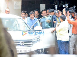 Politician Nitin Gadkari snapped at Salman Khan’s house