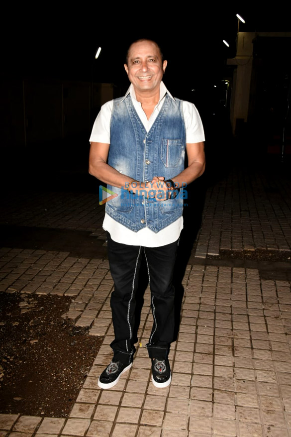 ranbir kapoor ali bhatt sanjay dutt aamir khan and others snapped attending the the special screening of sanju 4