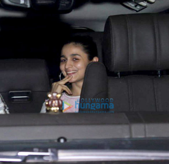 ranbir kapoor and alia bhatt snapped at mehboob studio in bandra 6