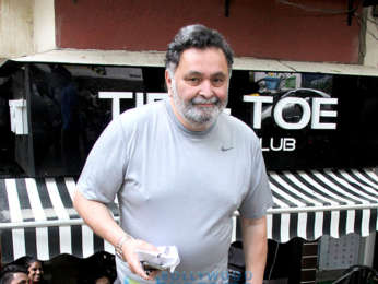 Rishi Kapoor snapped at Tip and Toe salon in Bandra