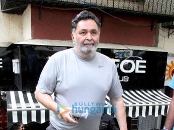 Rishi Kapoor snapped at Tip and Toe salon in Bandra