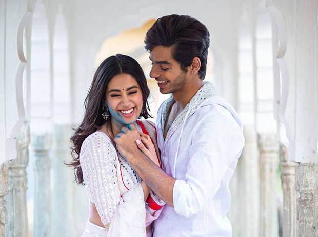 Chemistry between Janhvi Kapoor â€“ Ishaan Khatter is unmissable in the Dhadak  title track : Bollywood News - Bollywood Hungama