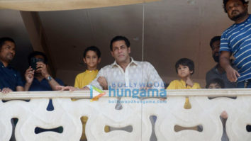 Salman Khan greets his fans on Eid outside his residence