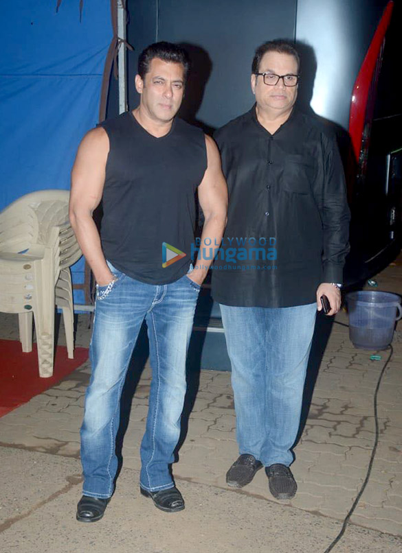 Salman Khan, Bobby Deol and Jacqueline Fernandez spotted at Mehboob Studio in Bandra Salman Khan, Bobby Deol and Jacqueline Fernandez spotted at Mehboob Studio in Bandra