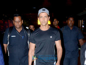 Salman Khan, Jacqueline Fernandez, Janhvi Kapoor, Bipasha Basu and others snapped at the airport