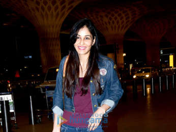 Salman Khan, Jacqueline Fernandez, Janhvi Kapoor, Bipasha Basu and others snapped at the airport