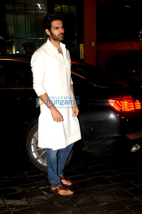 salman khan sonakshi sinha iulia vantur and others snapped at eid party 15