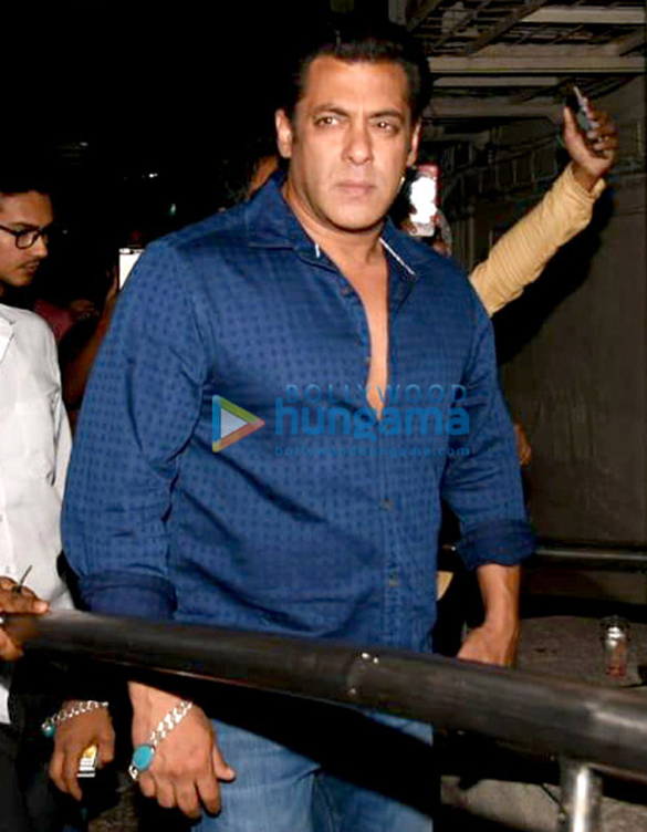 Salman Khan, Jacqueline Fernandez and others grace the special screening of ‘Race 3’ at PVR Juhu