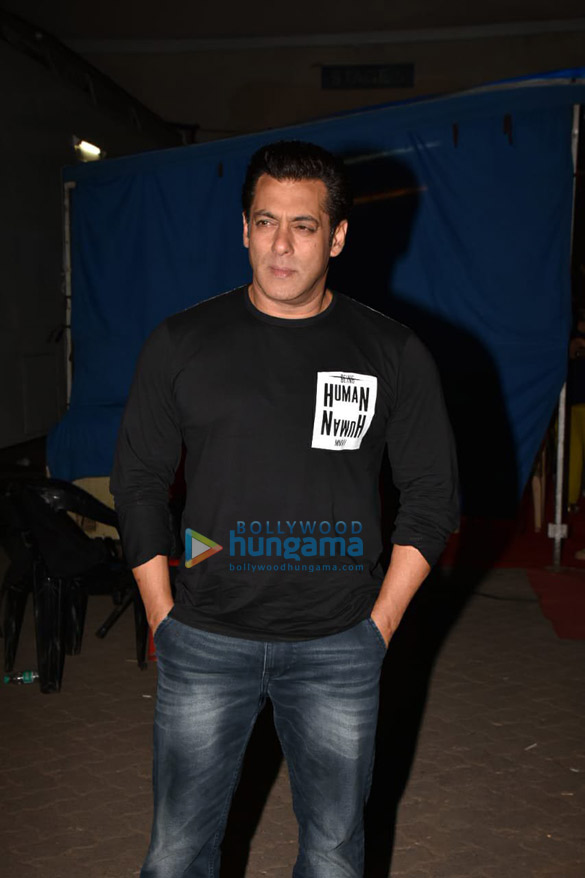 Salman Khan spotted at Mehboob Studio in Bandra