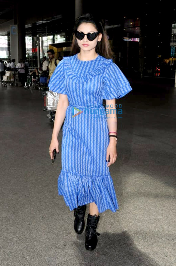 sanjay dutt urvashi rautela and others snapped at the airport 4