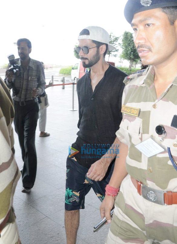 Shahid Kapoor, Boney Kapoor and others snapped leaving to attend the IIFA awards