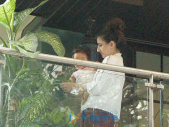 Soha Ali Khan and Inaaya snapped at Kareena Kapoor-Saif Ali Khan's Bandra home
