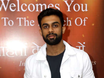 Sonu Nigam launches Basant Chaudhary's book 'Chaahaton Ke Saaye Mein'