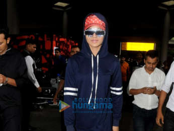 Varun Dhawan, Arjun Kapoor, Parineeti Chopra, Bobby Deol and others snapped at the airport