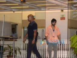 Varun Dhawan spotted at Hinduja hospital to see his newborn niece