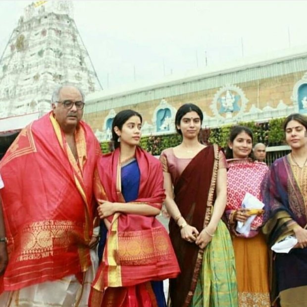 Janhvi Kapoor follows Sridevi’s tradition, visits Tirupati with Boney Kapoor before Dhadak release Janhvi Kapoor follows Sridevi’s tradition, visits Tirupati with Boney Kapoor before Dhadak release