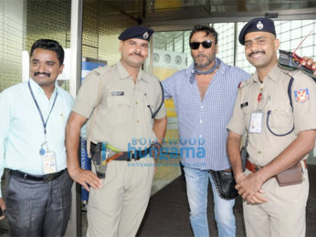 Aishwarya Rai Bachchan, Jackie Shroff, Jackky Bhagnani and others snapped at the airport