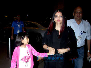 Aishwarya Rai Bachchan and Jackky Bhagnani snapped at the airport