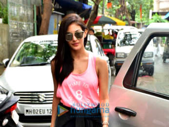 Amyra Dastur spotted at a cafe in Bandra