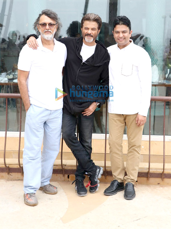 anil kapoor rakeysh omprakash mehra and bhushan kumar snapped promoting fanney khan at sun n sand hotel in juhu 2