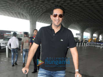 Arjun Kapoor, Parineeti Chopra, Sulaiman Merchant and others snapped at the airport