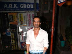 Arjun Rampal snapped at Pali Bhavan in Bandra