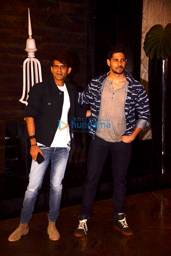 celebs grace kiara advanis birthday bash 3